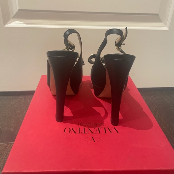 Valentino Black Leather Rockstud Bow Platform Slingback Sandals Size 7 woman - Picture 5 of 9